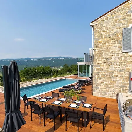 Akazija Villa